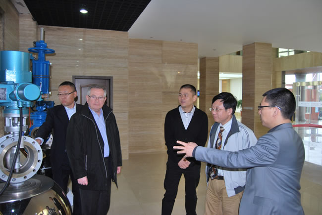 �W���y�T�f����ϯƤ�����������^�����y�T���F�aƷչ�d