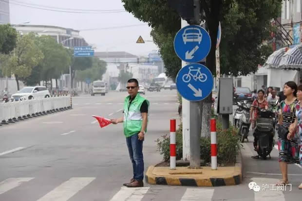 �Ϻ������y�T�S�����F�����޹�˾־Ը�߻�ӣ��D2��