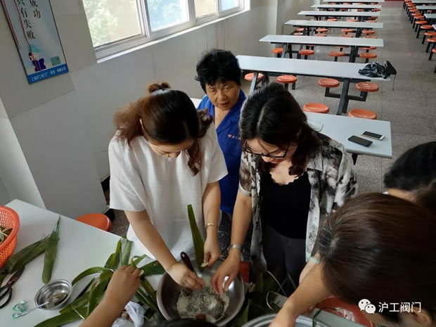 �Ϻ������y�T�S�_չ�����h��������2018���繝���}��ӣ��D5��