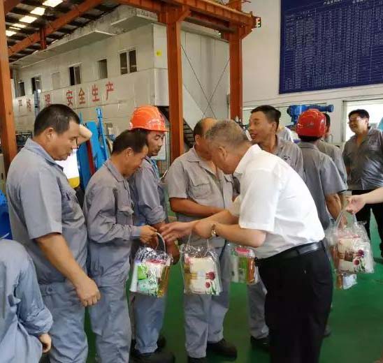 �Aͤ�(zh��n)������(hu��)ǰ���Ϻ������y�T�Sο��һ�������D2��