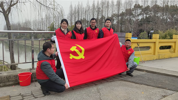 �Ϻ������y�T�S�����hͬ־�W����ӈDƬ1